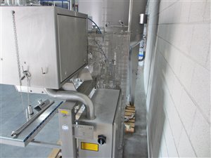 Van Meurs B 200 bag-in-box filling machine with 2000 litre feed tank