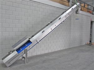 Belt conveyor 300 x 5400 mm - elevator in s/s housing