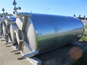 Stainless steel tank 8000 litres with agitator