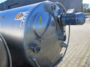 Stainless steel tank 8000 litres with agitator