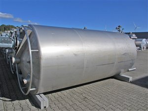 Stainless steel tank 8000 litres with agitator